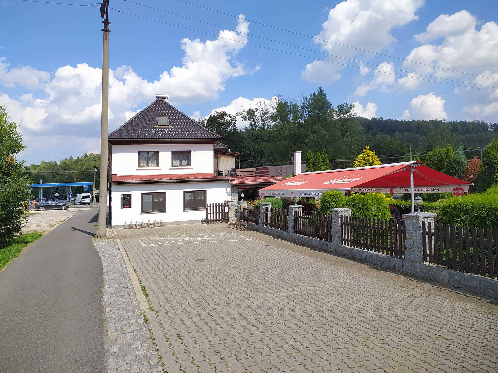 Außenansicht des Restaurants Balaton Rožany Šluknov
