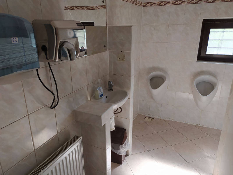 Toiletten des Restaurants Balaton Rožany Šluknov